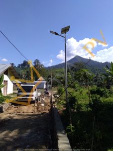 LAMPU JALAN TENAGA SURYA 2 IN 1 60 WATT